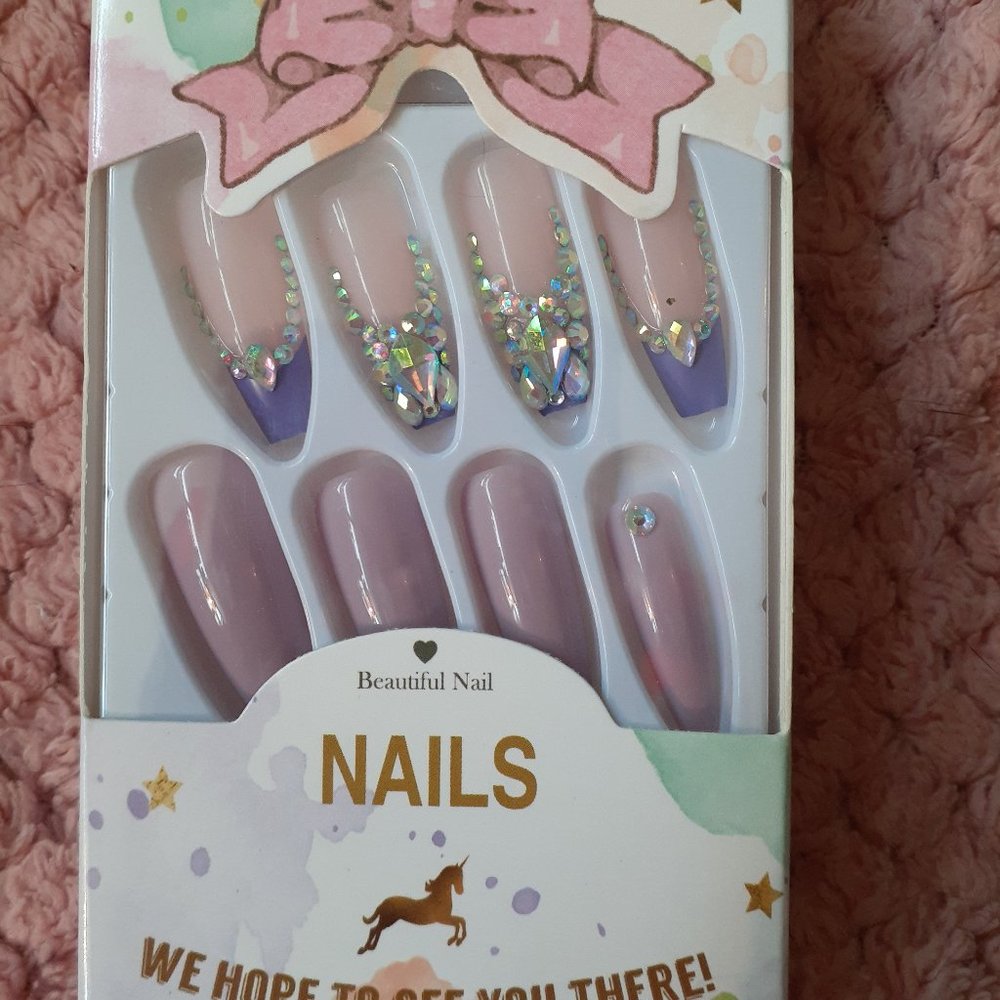 SALE!! Brand New False Nails-XL